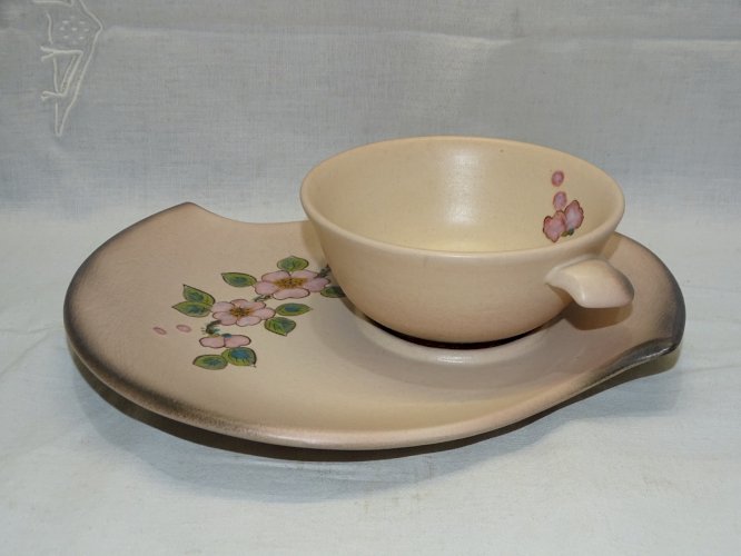 -JOLIE TASSE et SA SOUCOUPE CERAMIQUE ST PAIR sur MER déco Fleurs de cerisier