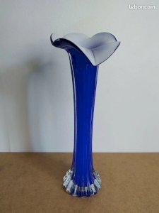 Jolie Vase Style Soliflore Bleu.en bon état