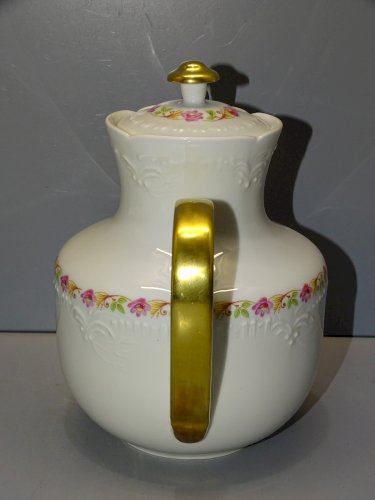 -JOLIE VERSEUSE PORCELAINE LIMOGES THE CAFE BELLES DORURES GUIRLANDES FLEURS  D
