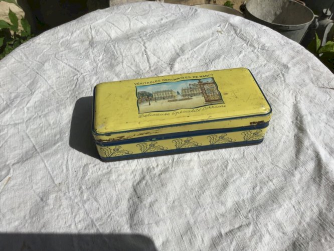 JOUET ANCIEN, petit JEU de QUILLES en BOIS PEINT vers 1950 boîte bergamote nancy