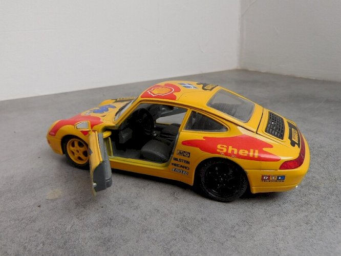 JOUET ANCIEN VOITURE BURAGA PORSCHE 911 CARRERA 1993 ECHELLE 1/24 ème N°48