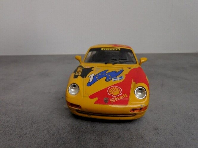 JOUET ANCIEN VOITURE BURAGA PORSCHE 911 CARRERA 1993 ECHELLE 1/24 ème N°48