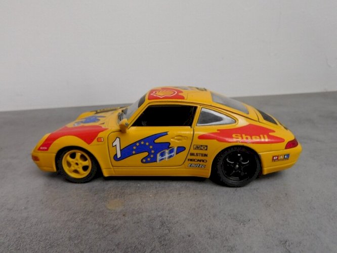 JOUET ANCIEN VOITURE BURAGA PORSCHE 911 CARRERA 1993 ECHELLE 1/24 ème N°48