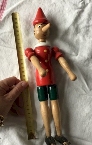 Jouet vintage en bois tourné, laqué et articulé figurant PINOCCHIO 30cm