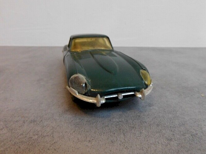 JOUET VOITURE MAJORETTE JAGUAR E 1/24 ème N°55