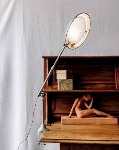 Julia, la grande lampe à accrocher industrielle N°689