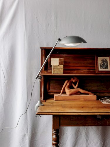 Julia, la grande lampe à accrocher industrielle N°689