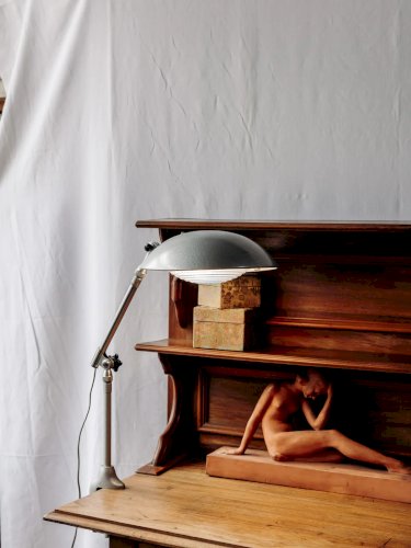 Julia, la grande lampe à accrocher industrielle N°689