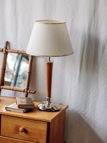 Julia, la grande lampe à poser en bois N°52