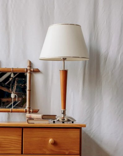 Julia, la grande lampe à poser en bois N°52