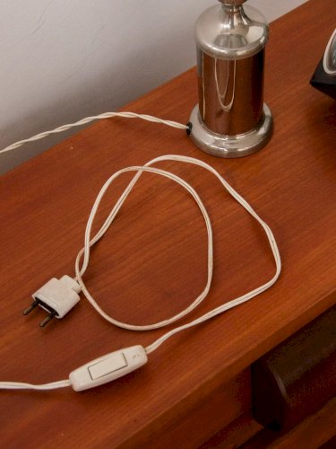 Julia, la grande lampe en métal et verre N°509