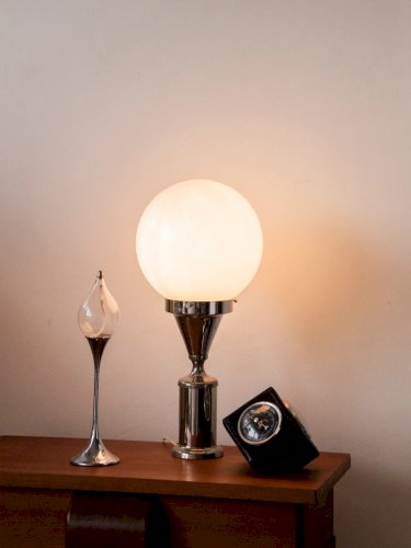 Julia, la grande lampe en métal et verre N°509