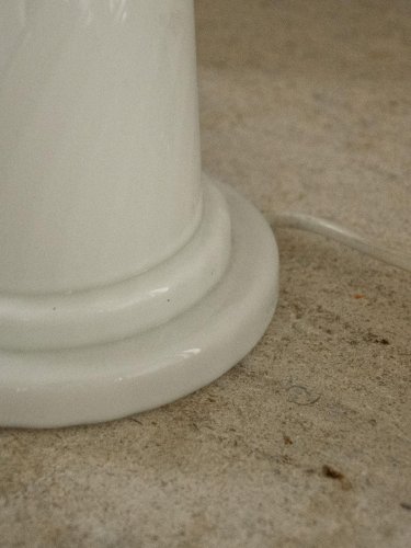 Julia, la grande lampe en verre opaque N°696