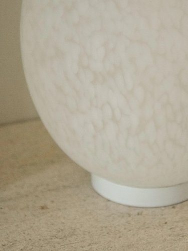 Julia, la grande lampe œuf en verre N°718