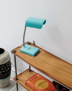 Julia, la lampe à poser bleue N°62