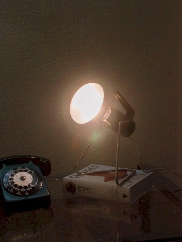 Julia, la lampe à poser Charlotte Perriand N°542