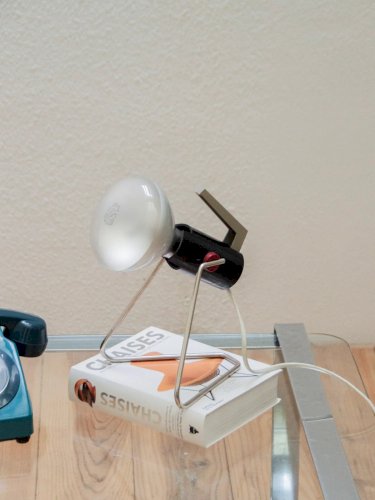 Julia, la lampe à poser Charlotte Perriand N°542