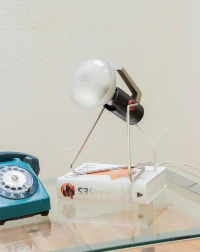 Julia, la lampe à poser Charlotte Perriand N°542