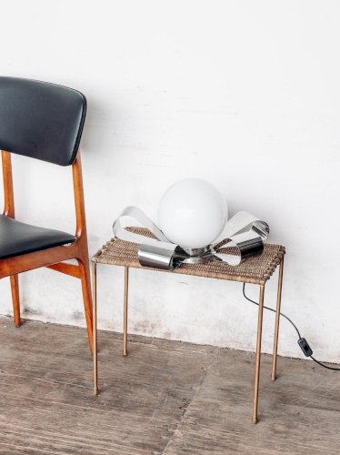 Julia, la lampe à poser chromée N°15