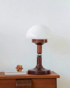 Julia, the solid wood table lamp N°508