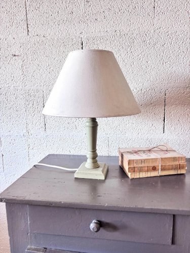 Julia, la lampe à poser en bois N°320