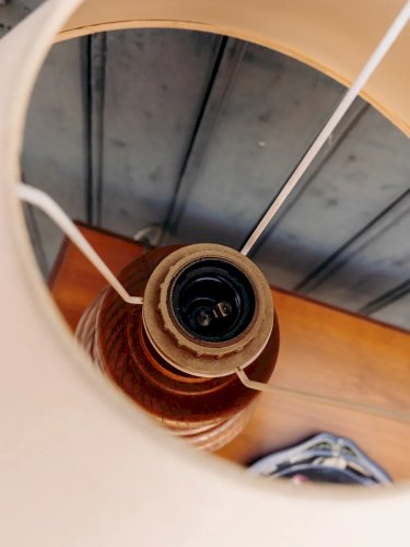 Julia, la lampe à poser en bois N°372