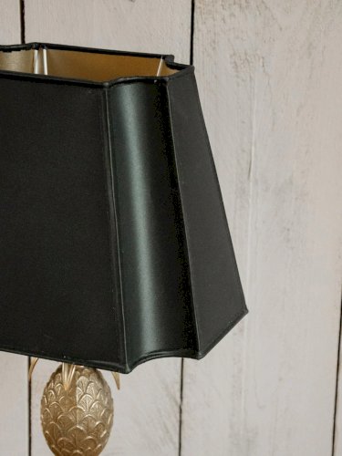 Julia, la lampe à poser en bronze N°579