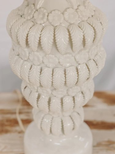 Julia, la lampe à poser en faïence italienne N°462