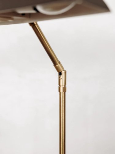 Julia, la lampe à poser en métal N°134