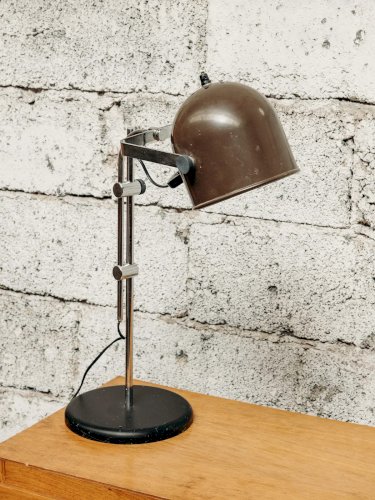 Julia, la lampe à poser en métal N°171