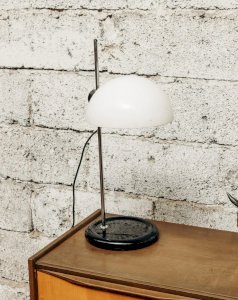 Julia, the metal table lamp No. 173