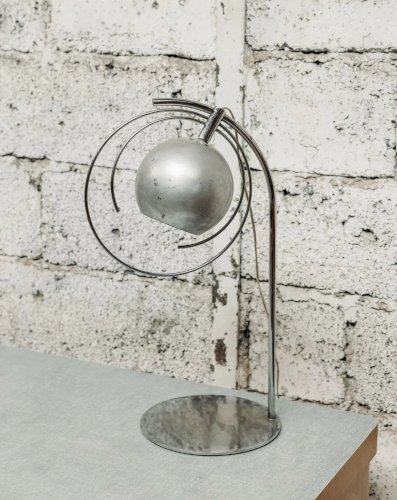 Julia, la lampe à poser en métal N°175