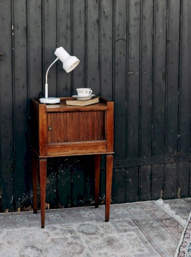 Julia, la lampe à poser en métal N°409