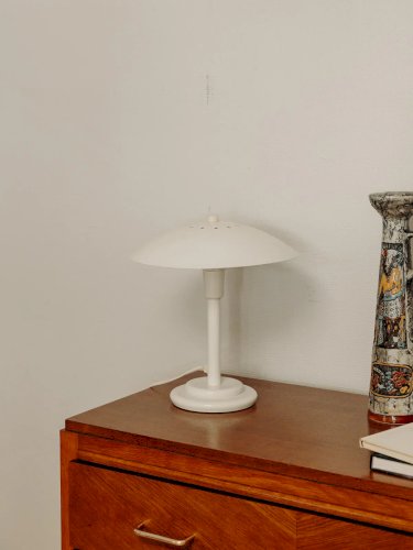 Julia, la lampe à poser en métal N°461