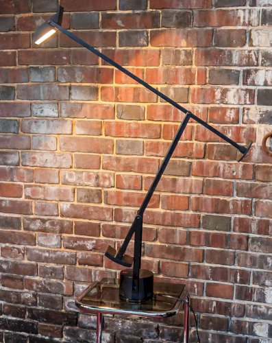 Julia, la lampe à poser en métal N°470