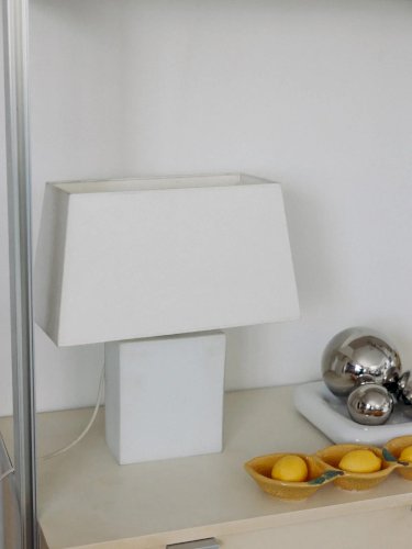 Julia, la lampe à poser en verre blanchi N°505