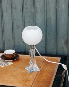 Julia, the glass table lamp No. 566