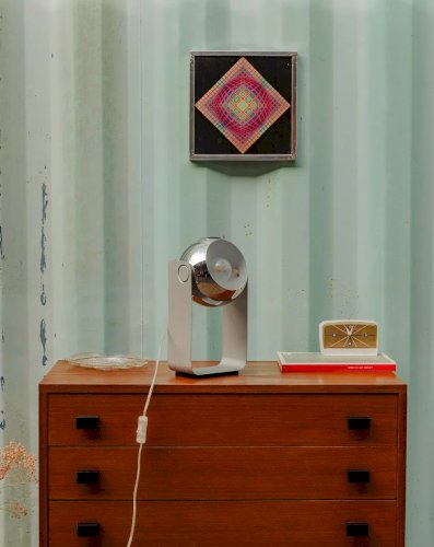 Julia, la lampe à poser eye ball en métal N°569