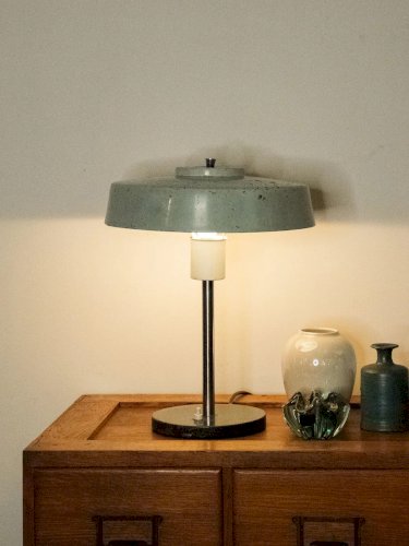 Julia, la lampe à poser industrielle N°521