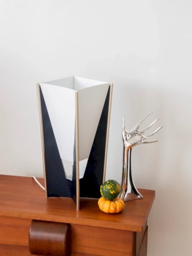 Julia, la lampe à poser STILE Knoll N°510