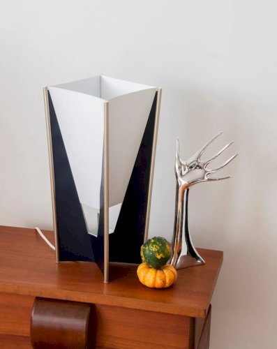 Julia, la lampe à poser STILE Knoll N°510