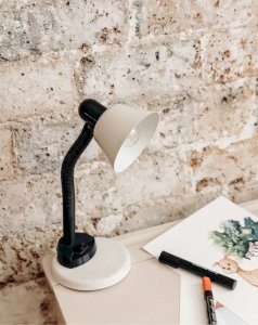 Julia, la lampe blanche vintage N°12