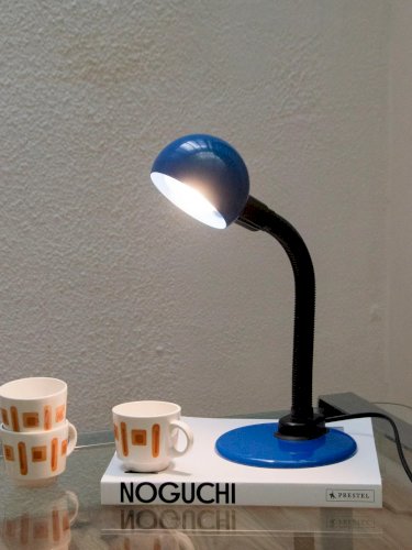 Julia, la lampe bleue amovible N°543