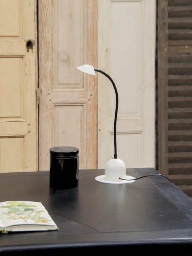 Julia, la lampe de bureau à poser N°554