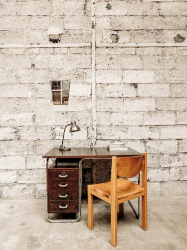 Julia, la lampe de bureau en métal N°339