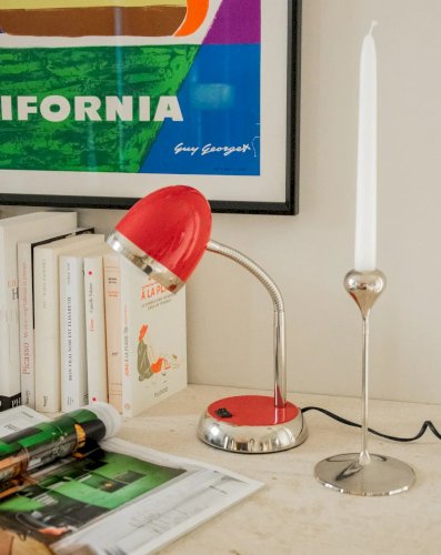Julia, la lampe de bureau rouge en métal N°704