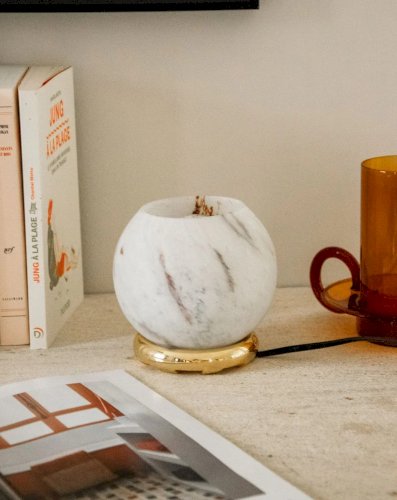 Julia, la lampe en verre marbré dorée N°695