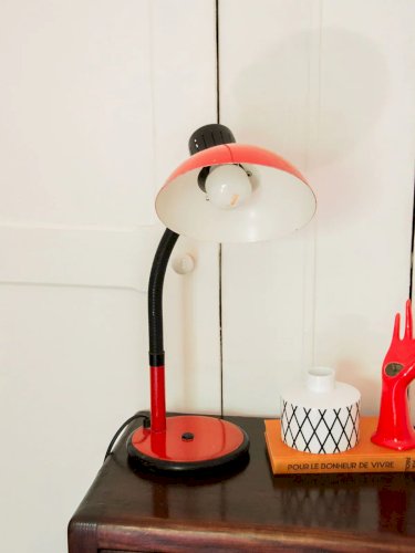 Julia, la lampe rouge à poser N°244