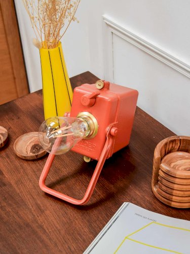 Julia, la lampe Wonder à poser N°302