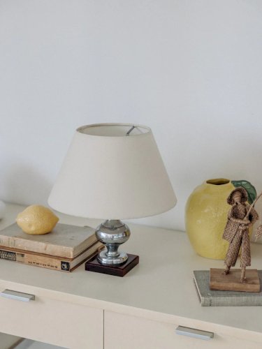 Julia, la petite lampe à poser en inox N°506